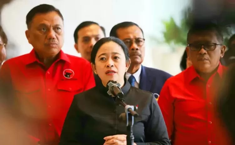 BERJIWA BESAR: Ketua DPP PDI Perjuangan Puan Maharani mengucapkan selamat kepada Prabowo Subianto dan Gibran Rakabuming Raka yang telah resmi mendaftar ke KPU RI. (Sumber Foto: JawaPos.com)