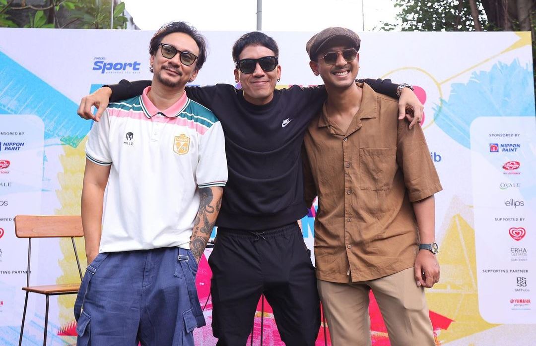 KOMPAK: Dari kiri, Vincent, Desta, dan Arya Saloka dalam acara press conference Tepok Bulu 2023.&nbsp;(IG: @vindes.ig)