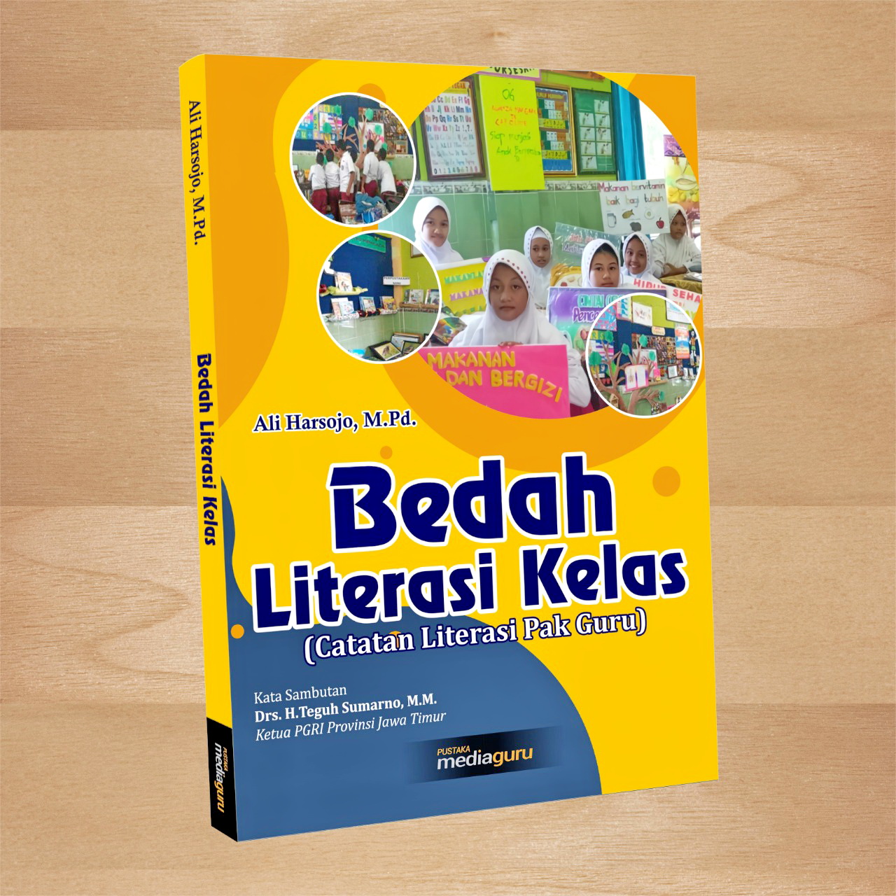 LITERASI: Salah satu karya fenomenal Ali Hasojo berjudul Bedah Literasi Kelas. (ALI HARSOJO UNTUK JPRM)