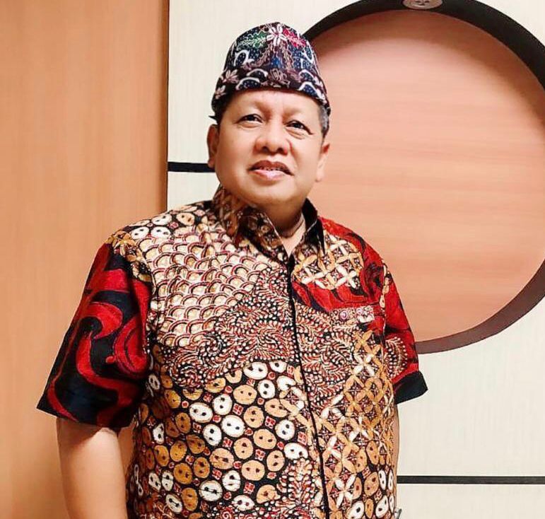 BERSAHAJA: Prof Dr Deni SB Yuherawan, guru besar Universitas Trunojoyo Madura (UTM) yang didapuk menjadi salah seorang juri Madura Awards 2023.