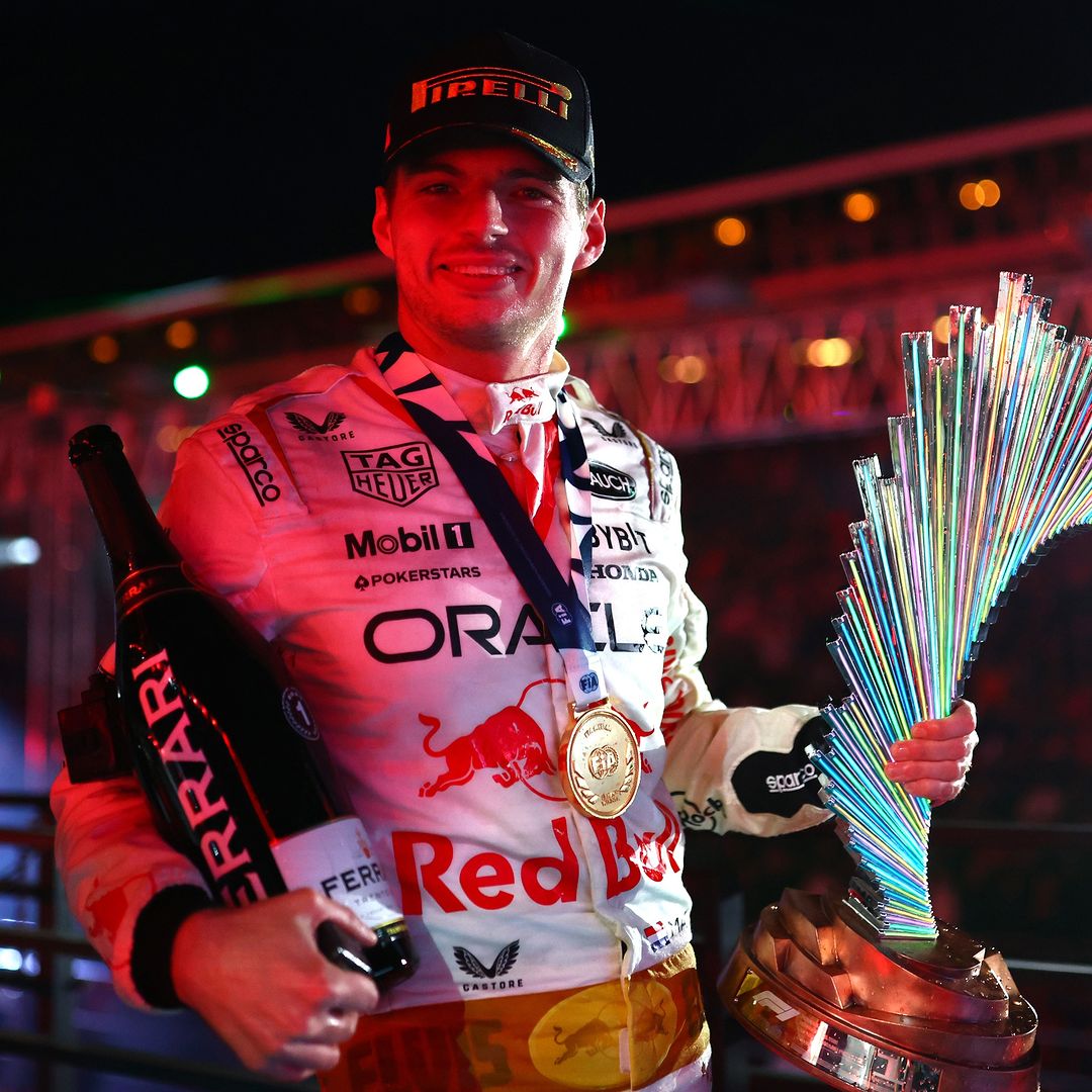 BERKUASA: Max Verstappen berhasil menjadi yang terdepan pada balapan F1 GP Las Vegas, Minggu (19/11). (IG: @f1)
