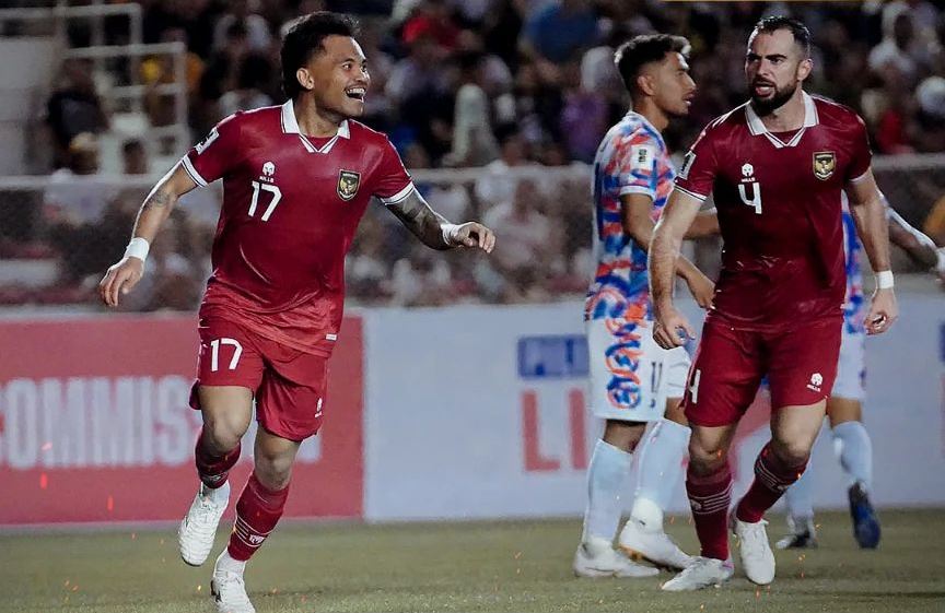 IMBANG: Gol Saddil Ramdani (kiri) mampu menyelamatkan Indonesia dari kekalahan atas Filipina. (IG: @timnas.indonesia)