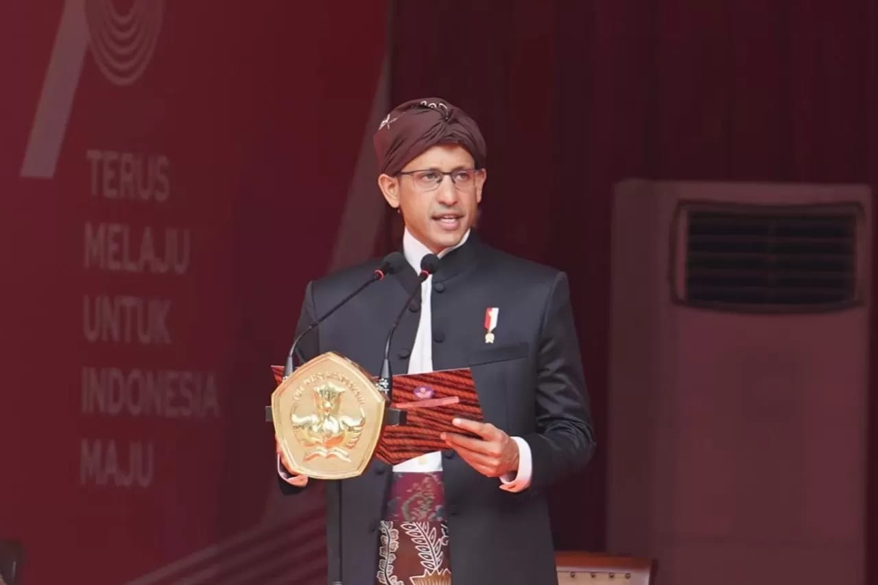 Mendikbudristek, Nadiem Anwar Makarim saat menyampaikan pidato pada momentum hari guru nasional Sabtu (25/11). (Instagram @nadiemmakarim)