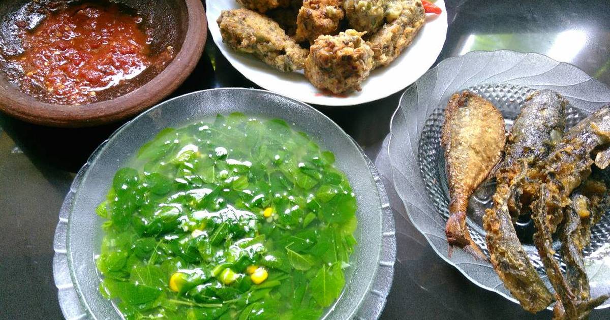 Gangan maronggi disajikan dengan ikan goreng dan sambal. (COOKPAD.COM UNTUK RADARMADURA.ID)