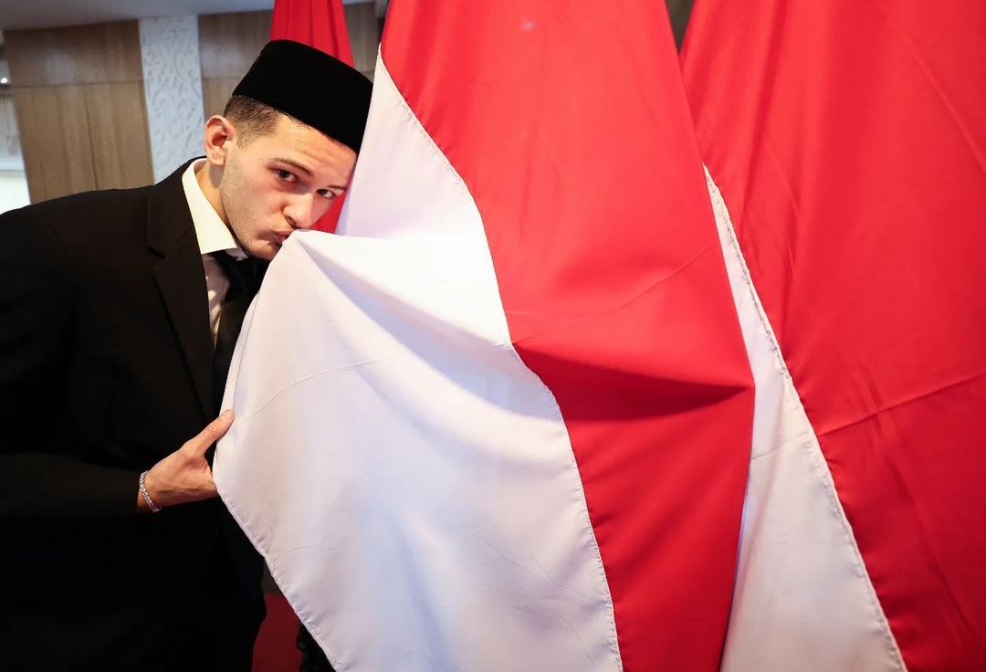 CIUM: Justin Hubner telah secara sah menjadi Warga Negara Indonesia. (IG: @pssi)