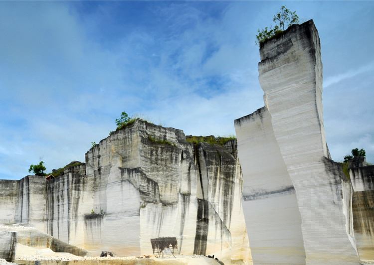 Bukit Kapur Kombang dengan pesonanya