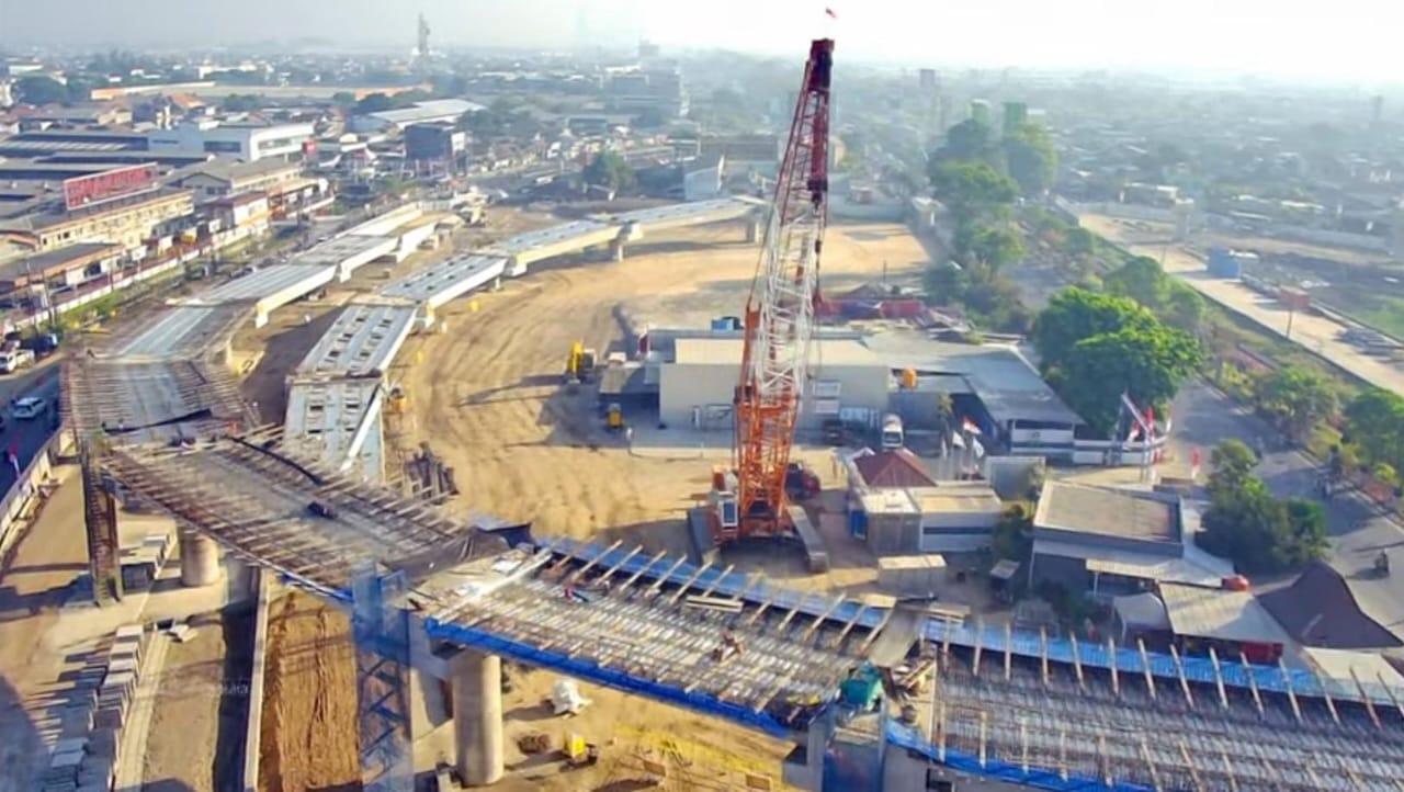 Flyover Juanda, proyek infrastruktur strategis yang dibiayai APBN dan dikerjakan BUMN (Jalur 5 Community untuk RadarMadura.id)