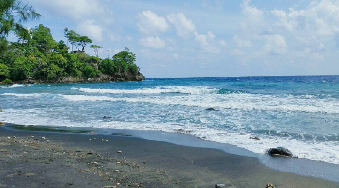 Salah satu pantai yang ada di Pulau Weh, Aceh