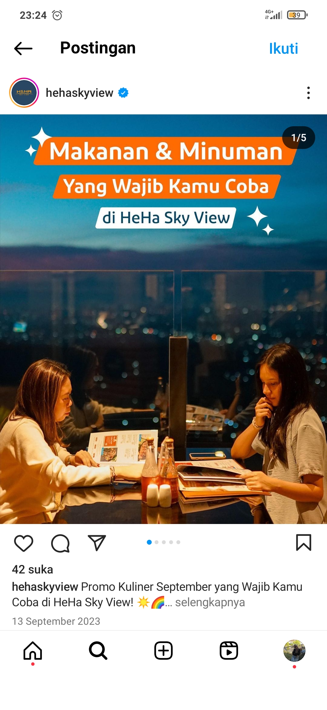 pengunjung menikmati keindahan Heha Sky View di Jogja