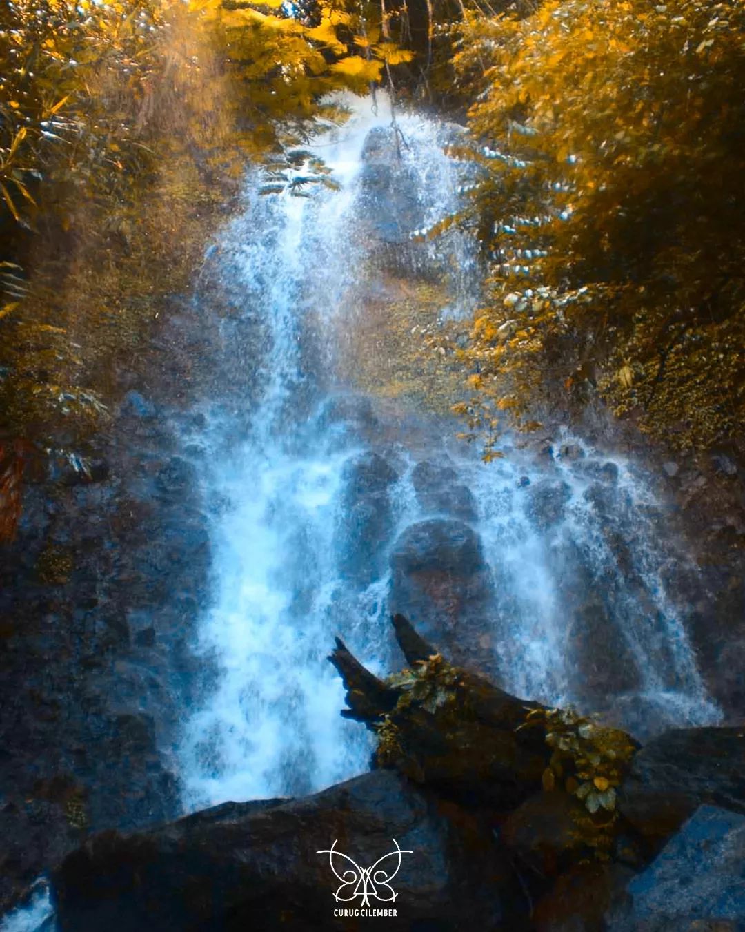 pesona 7 air terjun di wisata Curug Cilember Bogor