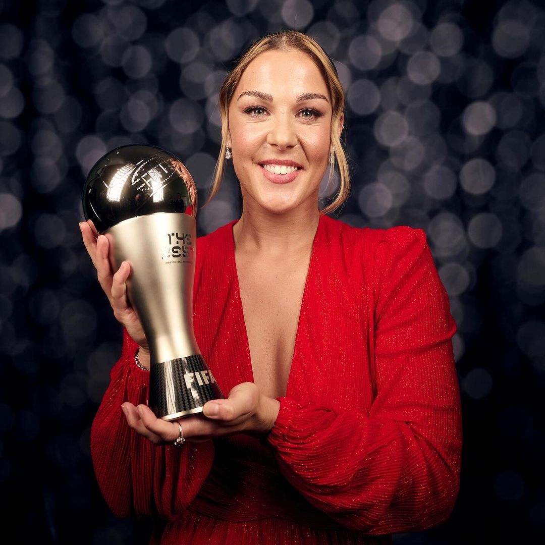 BACK TO BACK: Pemain andalan Manchester United Mary Earps berhasil mempertahankan gelar kiper wanita terbaik FIFA yang diraih tahun sebelumnya. (IG: @1maryearps)
