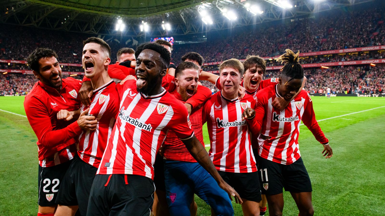Selebrasi pemain Athletic Bilbao usai taklukkan Barcelona