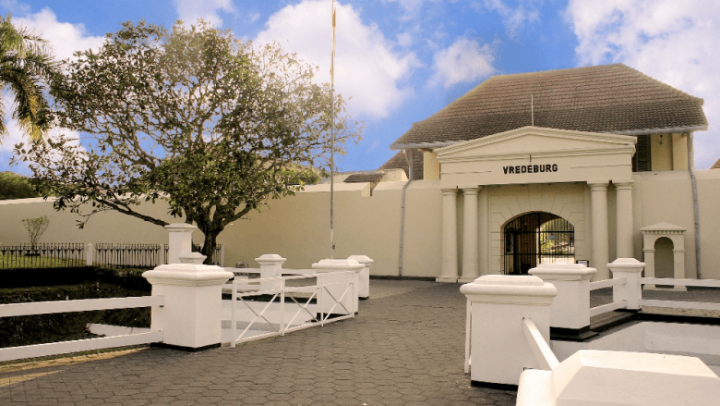 Pintu masuk Museum Benteng Vredeburg di Jogja