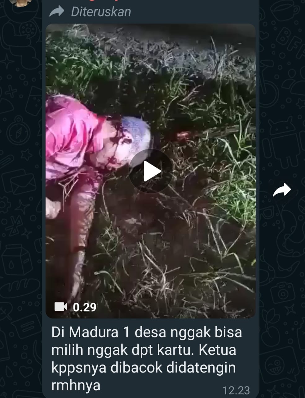HOAKS: Video viral pembacokan KPPS di Madura dipastikan bukan terjadi di wilayah Madura.