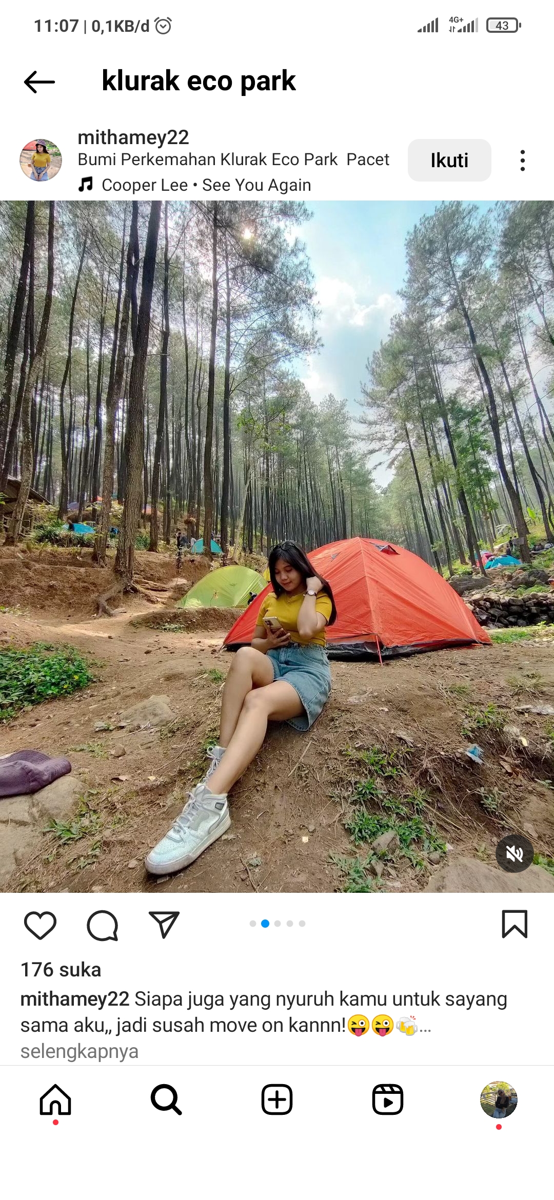 Pengunjung menikmati senasi berkemahd di Klurak Eco Park