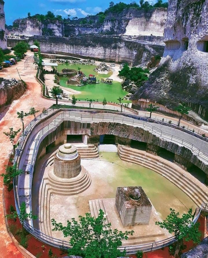 Bukit Kapur Jaddih, destinasi wisata Bangkalan yang terkenal dengan keelokannya.