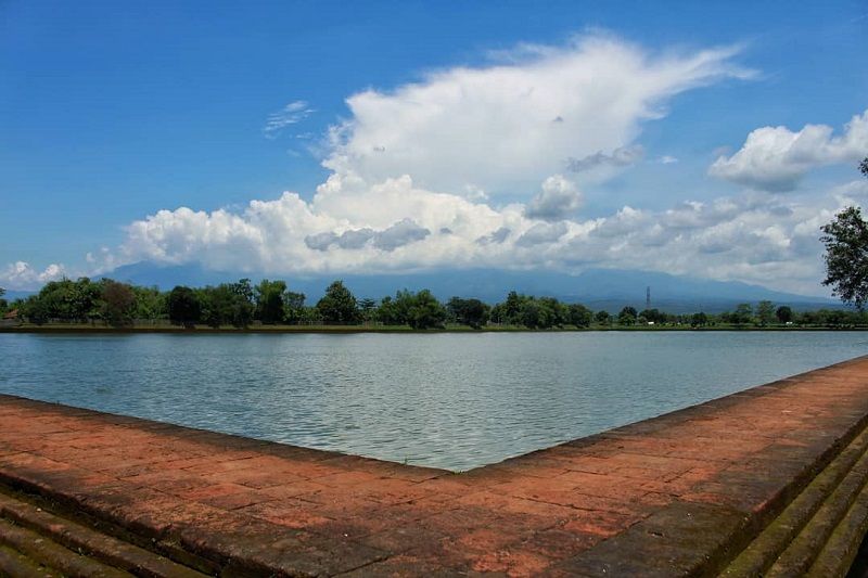 Kolam Segaran Mojokerto, sebuah tempat yang sarat akan sejarah dan misteri
