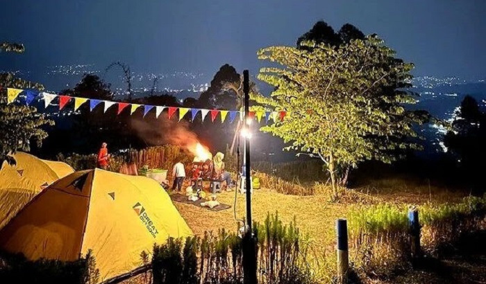 Pesona Wisata Bukit Nirwana Malang di Malam Hari