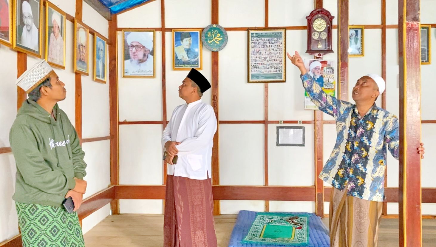 ANTIK: Ketua Yayasan Tanwirul Hija KH A. Dumairi Asy