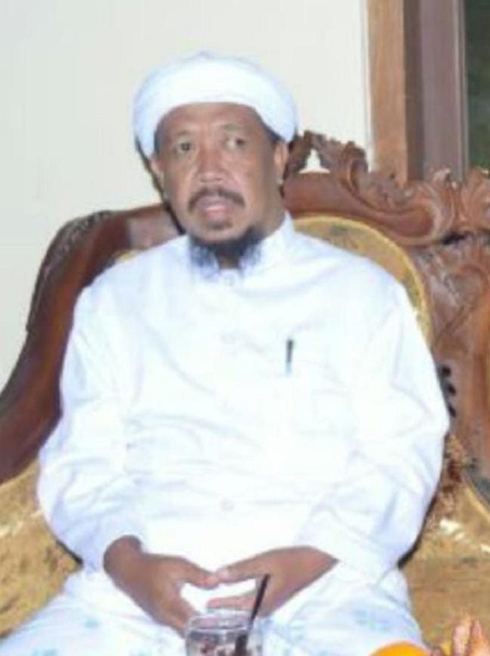 RKH Abd. Qodir AMZ: Pendiri Ponpes Mambaul Ulum Al-Birowy