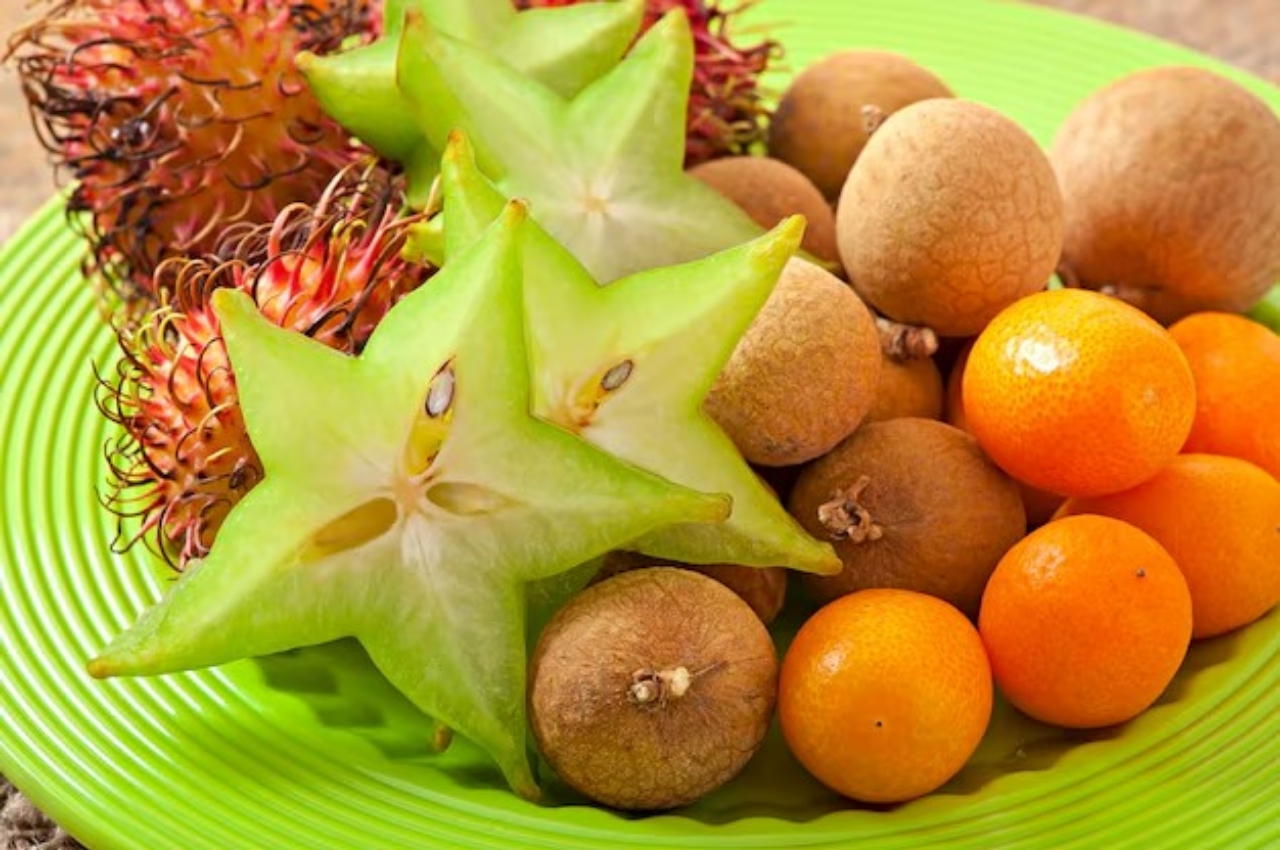 Buah belimbing merupakan pilihan tepat untuk membantu dietmu