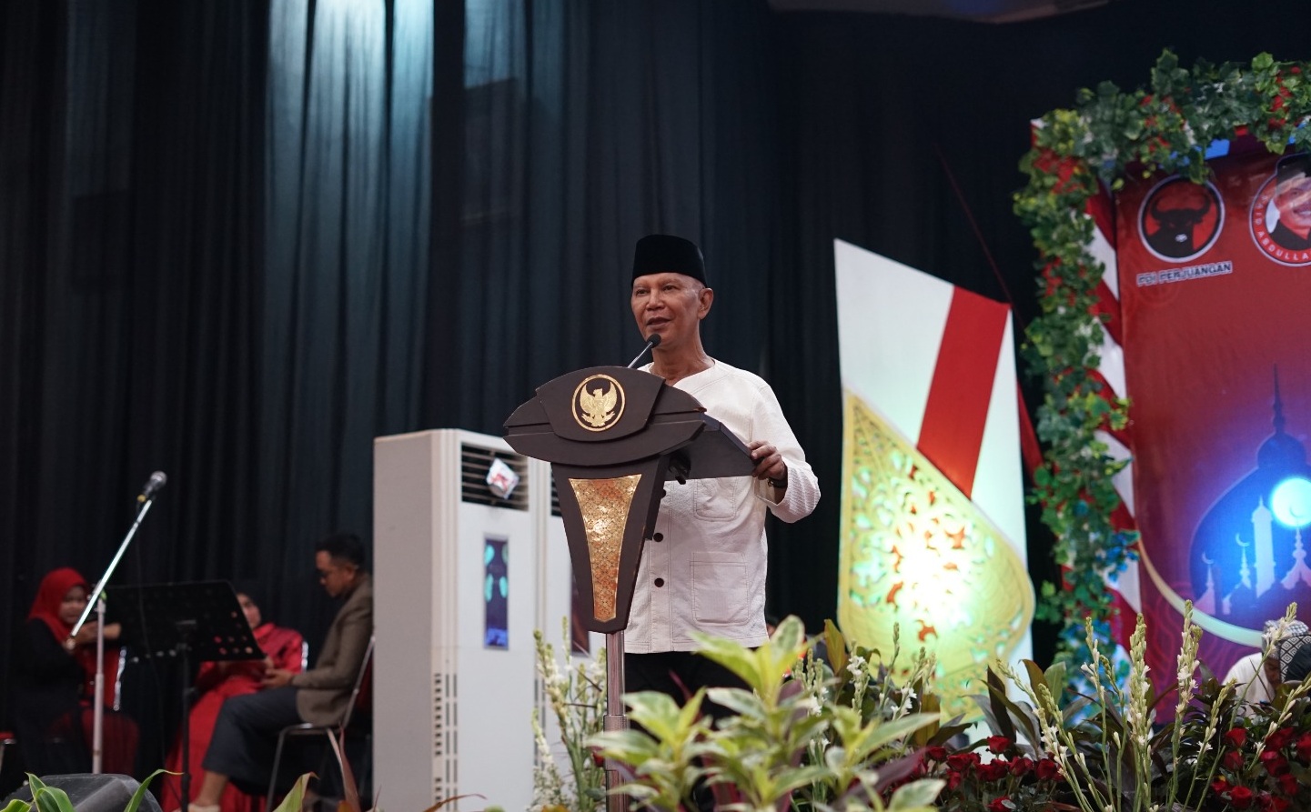 Ketua Banggar DPR RI MH Said Abdullah ketika memberikan sambutan pada kegiatan silaturrahmi dan buka bersama PKK se Sumenep di Graha Wicaksana Abdi Negara (Korpri), Selasa (9/4).