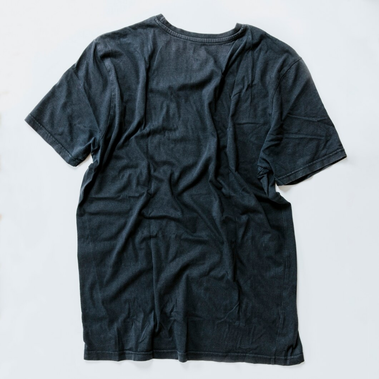Menjaga Kaos hitam agar warnanya tidak luntur