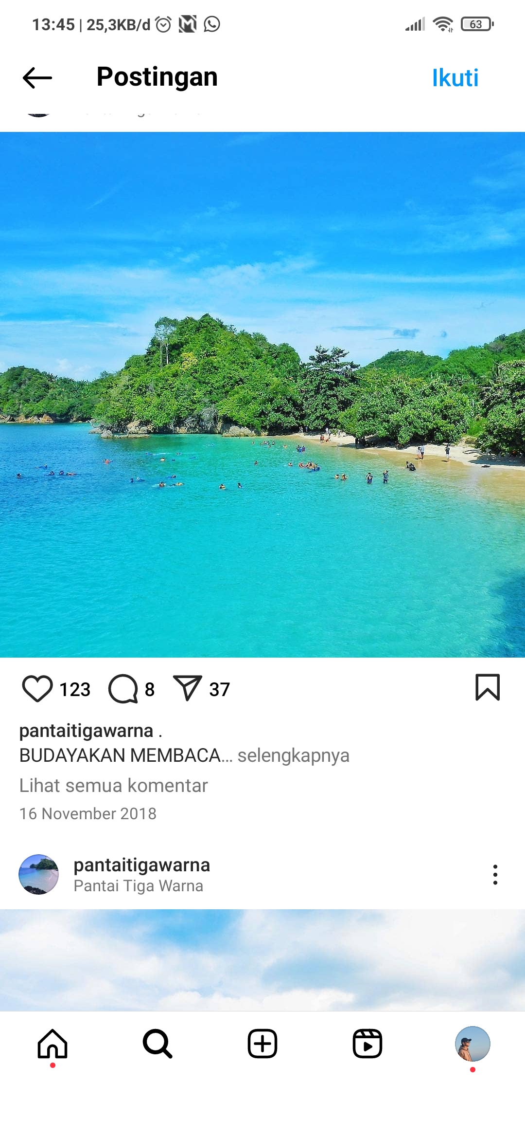 Pantai Tiga Warna Malang
