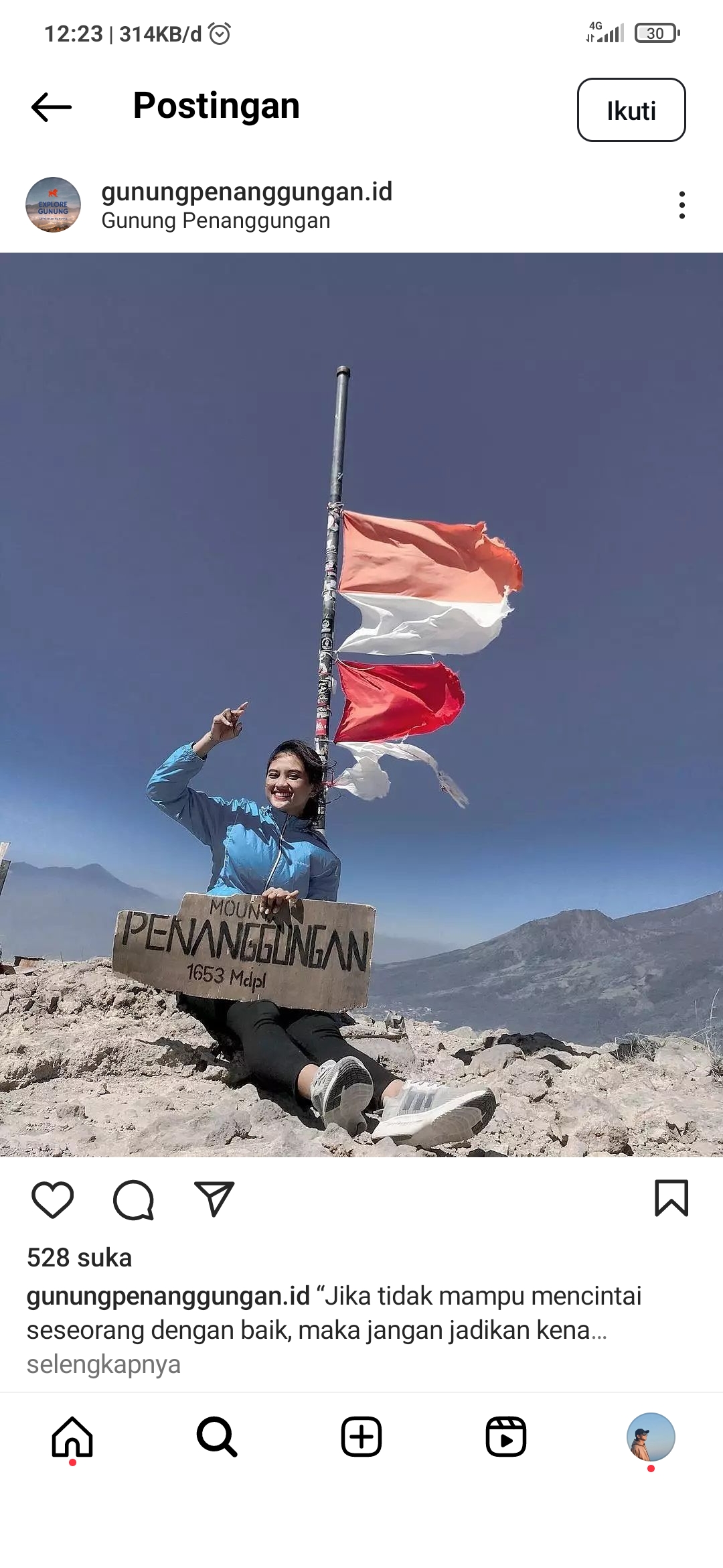 Pendaki menikmati keindahan Gunung Penanggungan