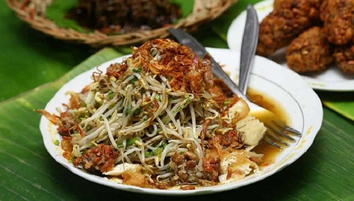 kuliner Mojokerto, lontong balap. (FOTO: theboxsceneproject.org)