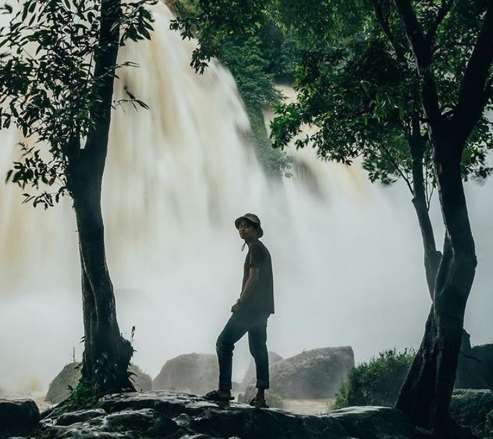 Indah Pemandangan di Curug Cikaso Sukabumi Jawa Barat