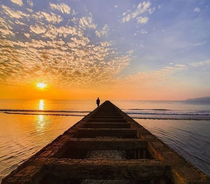Potret Indah Salah satu Wisata Pantai Eksotis di Cilacap