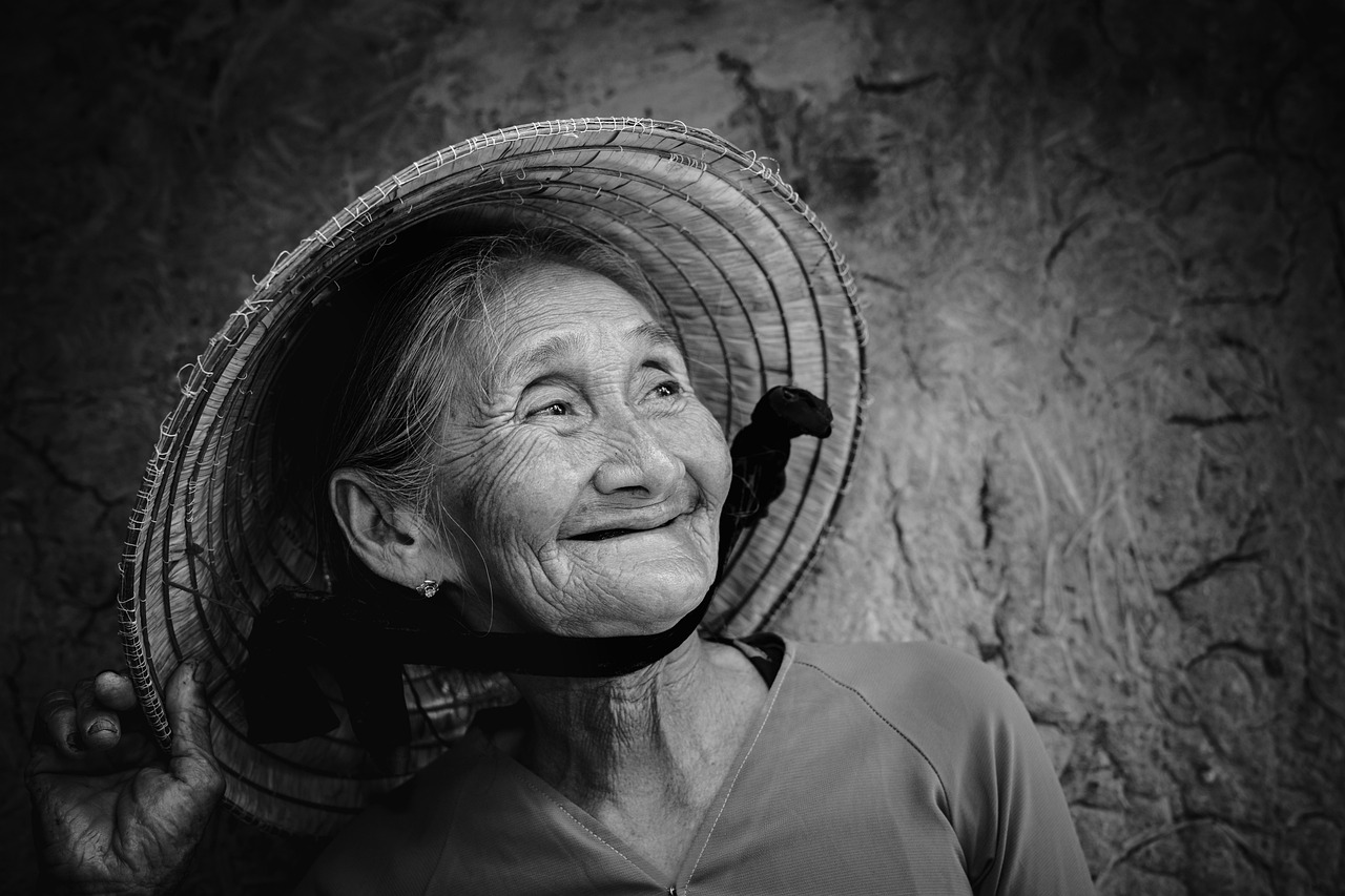 Ilustrasi puisi Aku Ingin Menulis, Ibu. (Pixabay)