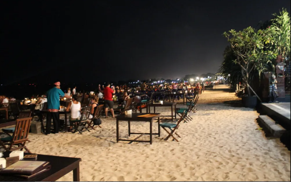 tiga tempat makan enak untuk berburu wisata kuliner di Jimbaran Bali