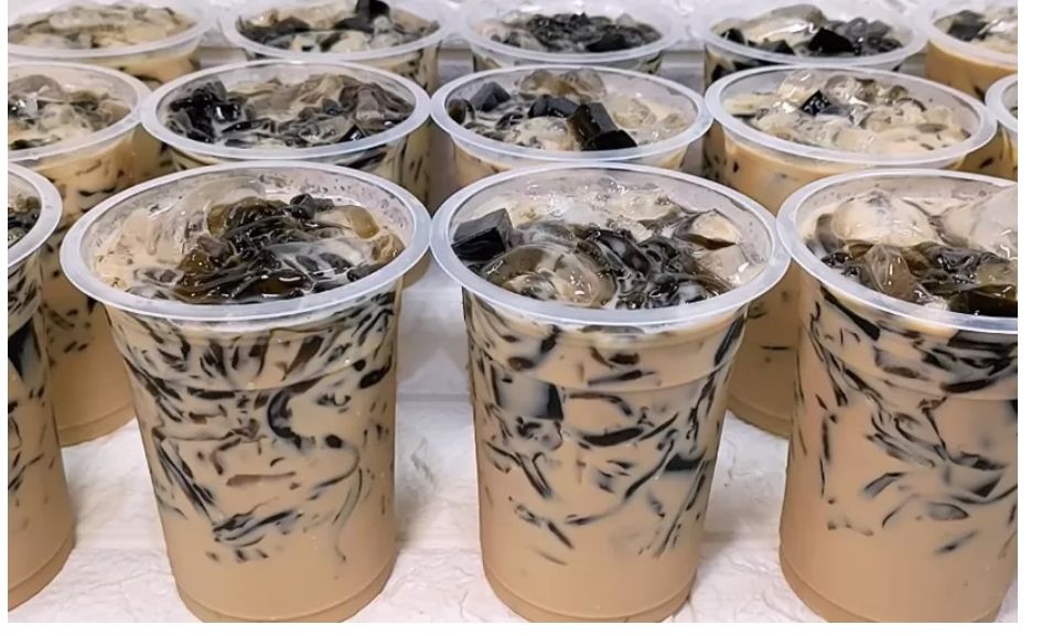 Es Cappuccino Cincau, Minuman Favorit Muda-Mudi Madura