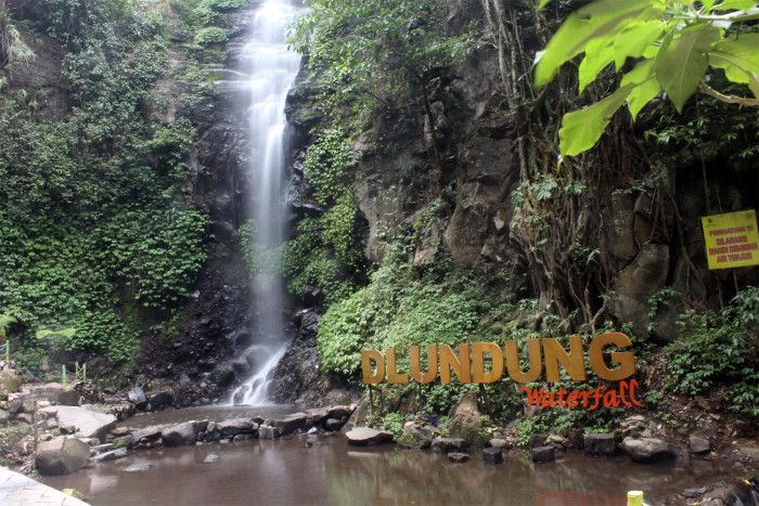 Pesona Wisata Air Terjun Dlundung Trawas, Mojokerto, Jawa Timur