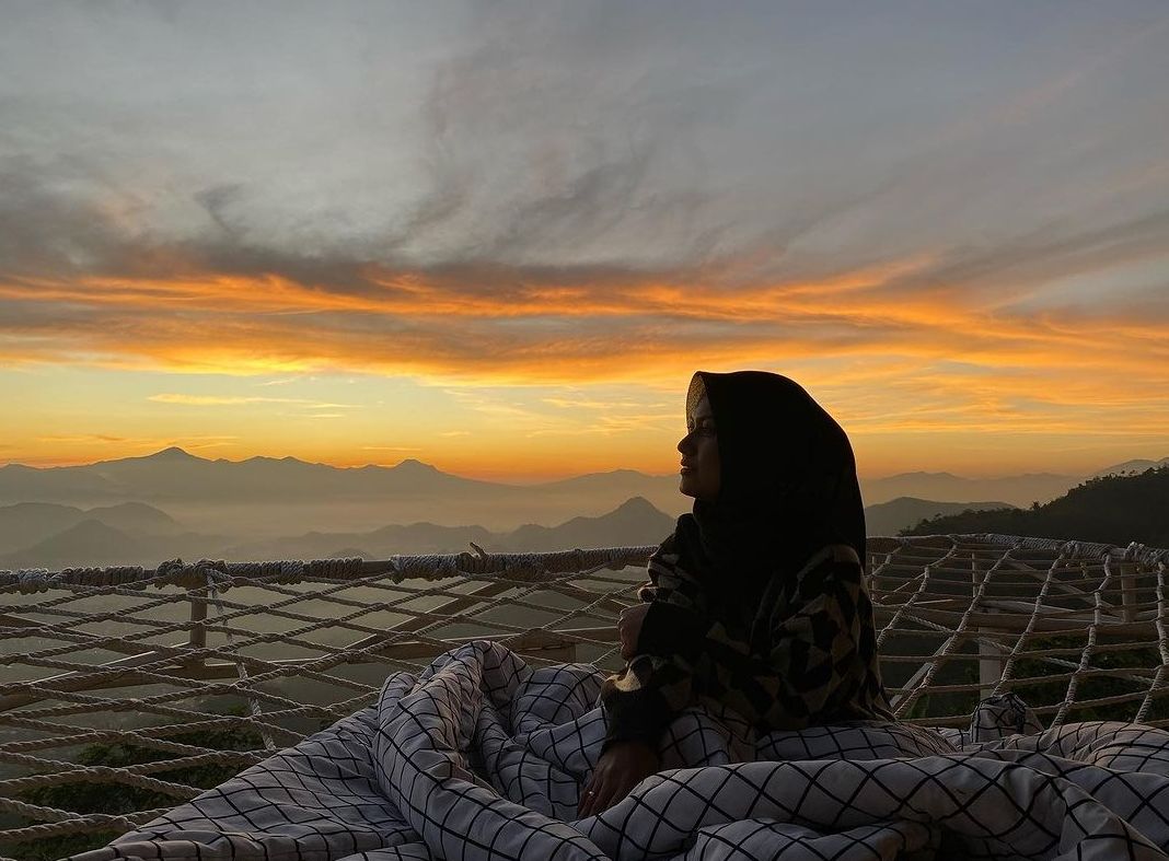 Potret Wisata Langit Gantole Cililin