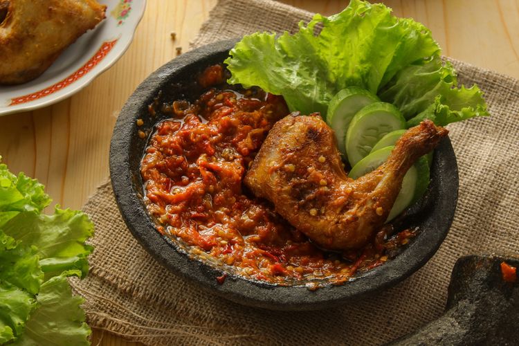 Resep Bumbu Ayam Penyet Gurih dan Renyah