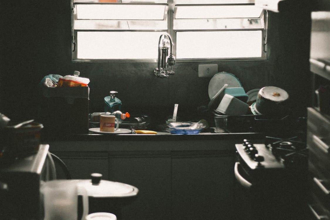 mengatasi sampah yang ada di dapur