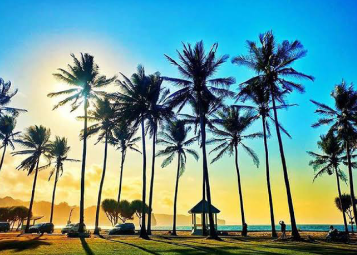 Keindahan wisata pantai srau Pacitan