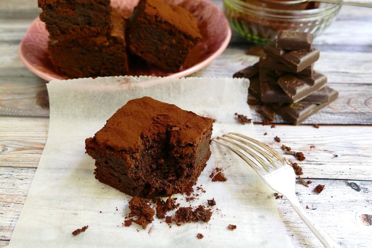 Resep Brownies Kukus Lembut dan Nyoklat