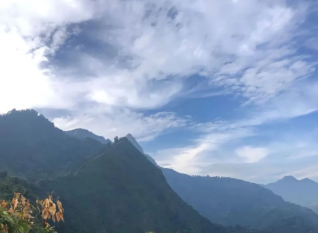 pemandangan sejuk di Watu Jenger, wisata alam yang menakjubkan di Mojokerto