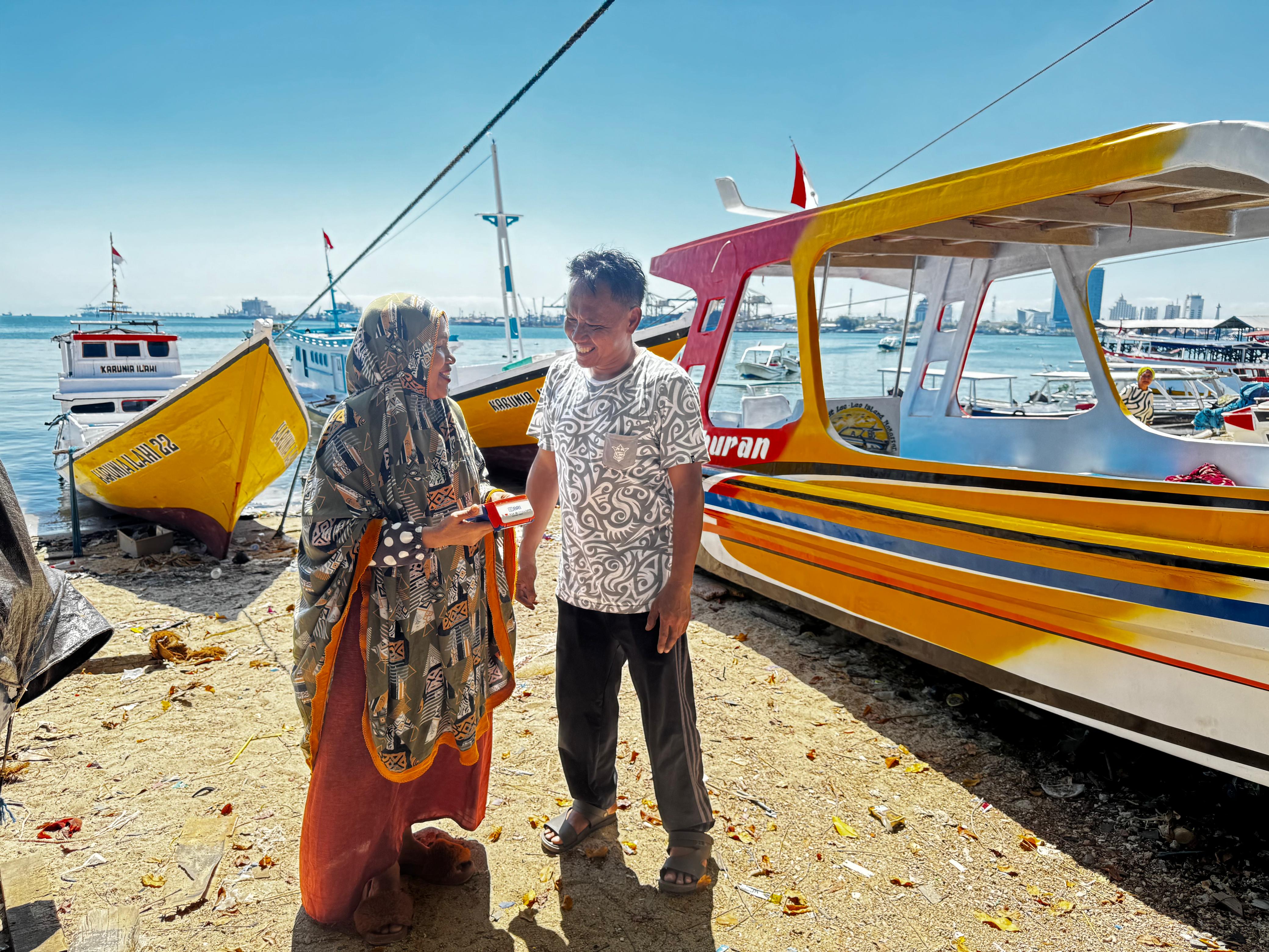 BERMANFAAT : Mariyati Daeng Ngintang, sukses menjadi salah satu AgenBRILink di Ujung Pandang, Makassar.