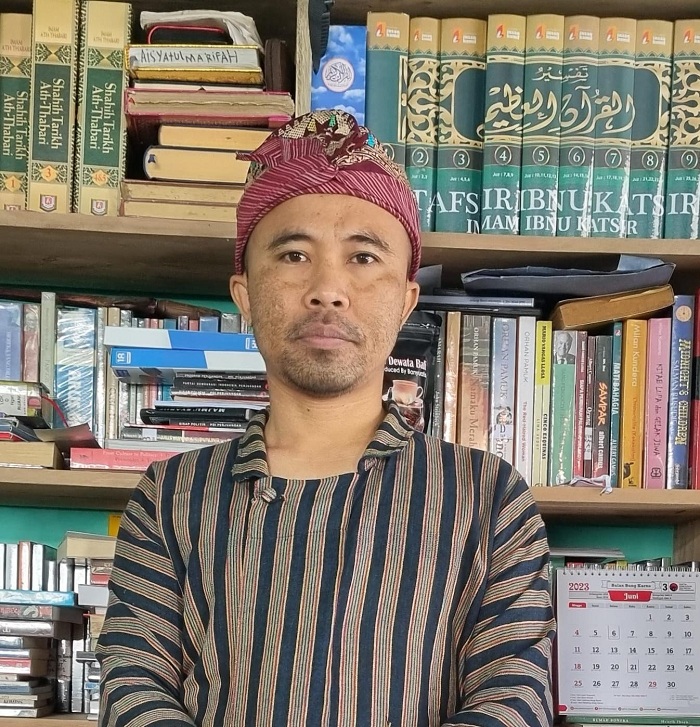 Set Wahedi, pejalan, penikmat seni, dan pencinta turnamen tarkam bola voli