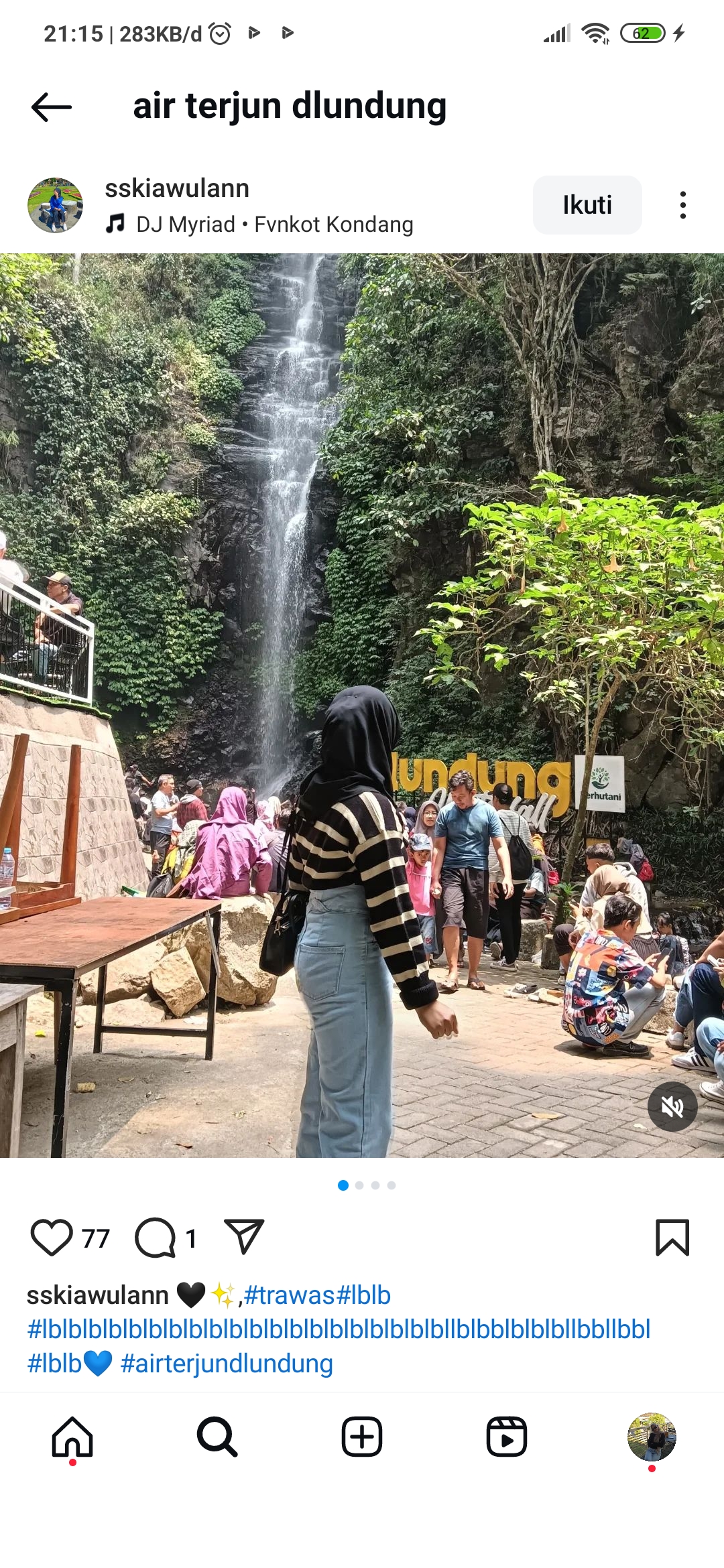 Air Terjun Dlundung Mojokerto saat banyak pengunjung