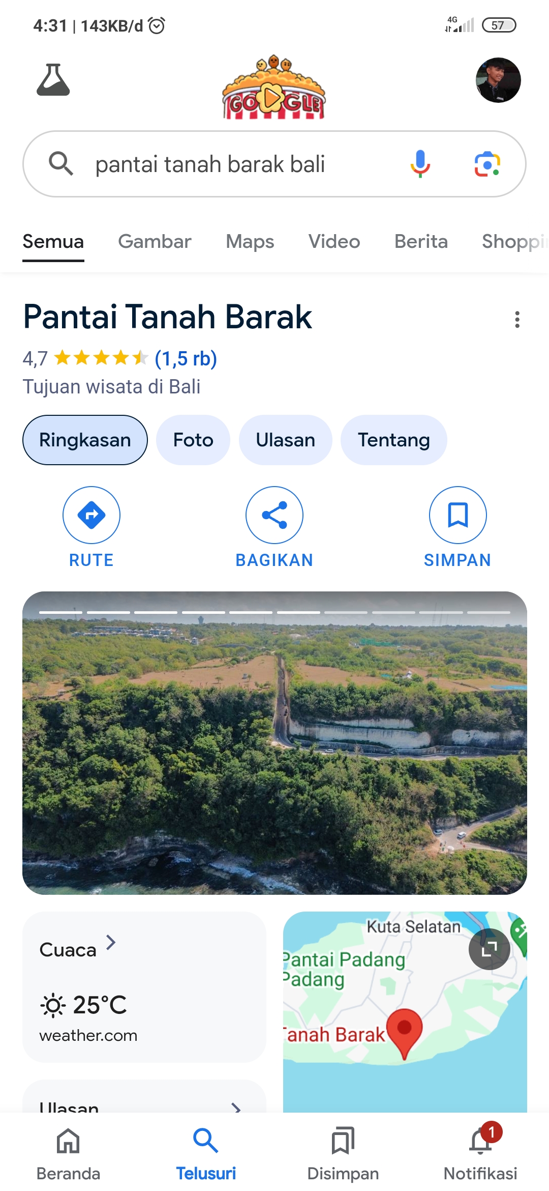 Potret jalan dan pantai Tanah Barak yang unik