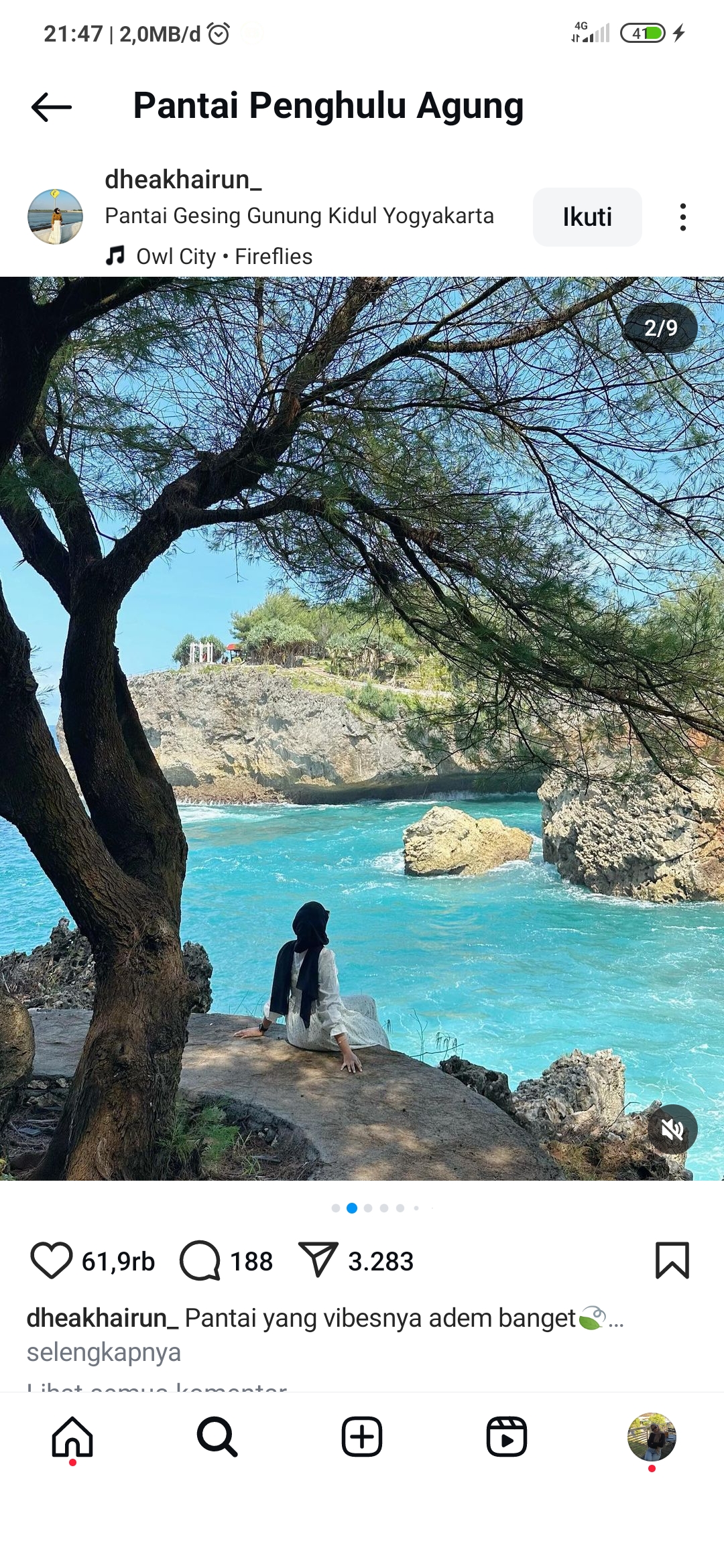 Ilustrasi Suasana Pantai yang indah