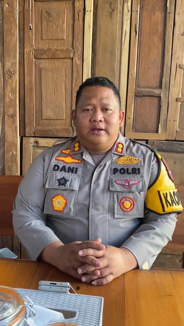 TEGAS: Kapolres Pamekasan AKBP Jazuli Dani Iriawan saat ditemui di rumah dinas, Rabu (17/7).