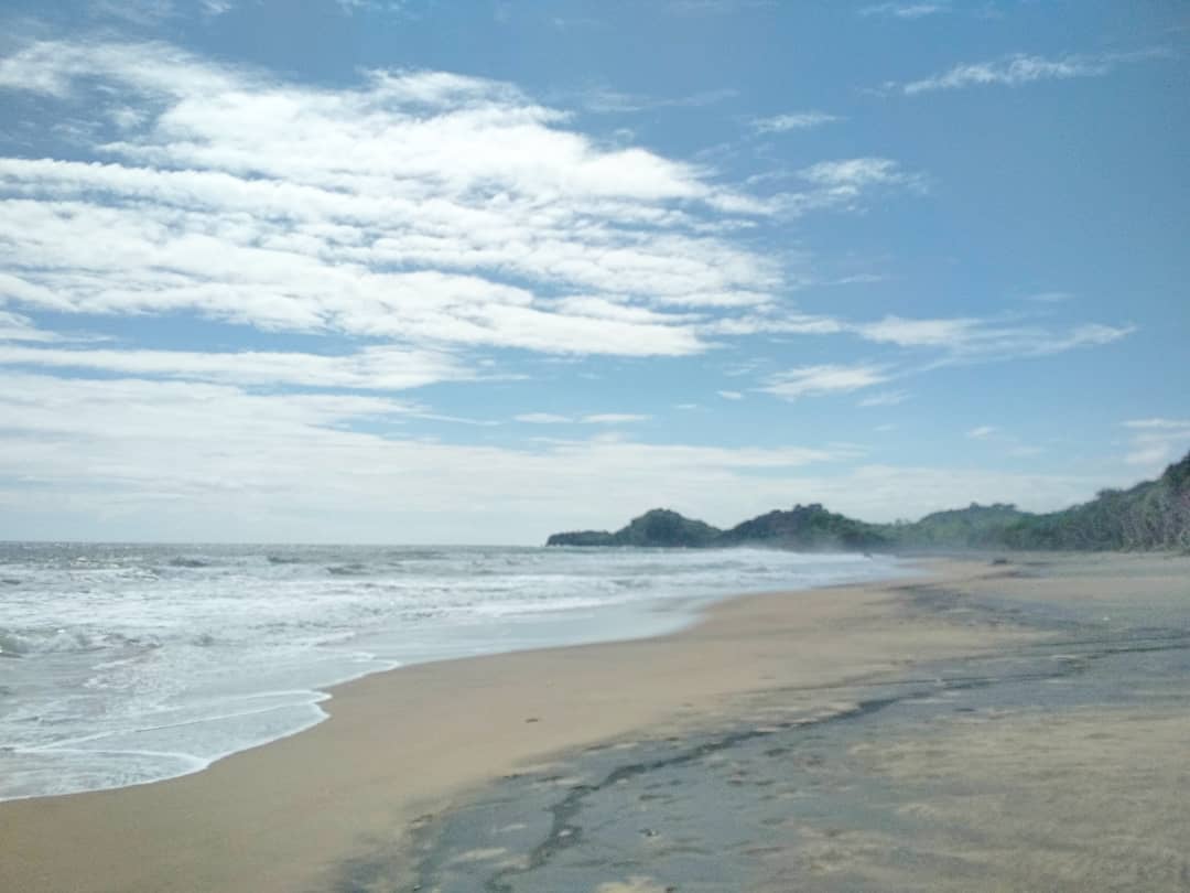 eksotisme Pantai Wonogoro kabupaten Malang