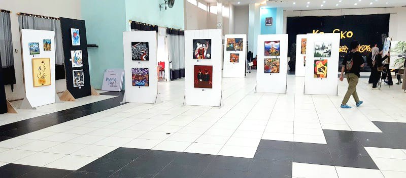 Salah satu view dalam ruang pameran di Gedung Korpri saat Kongkow Art 7 (HIDAYAT RAHARJA UNTUK JPRM)